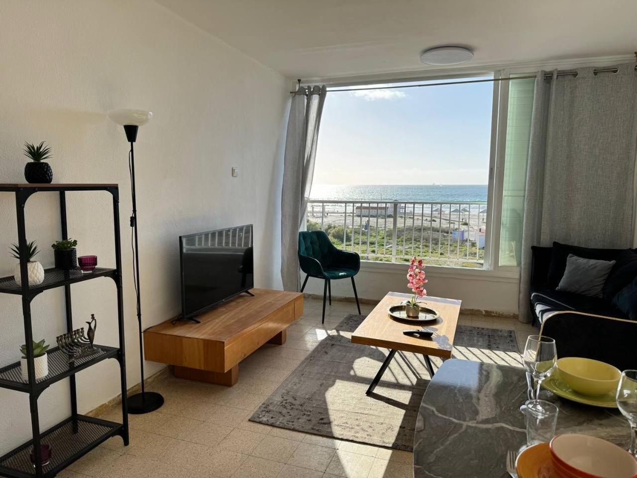 Apartamento Amazing Sea View Qiryat Yam Exterior foto